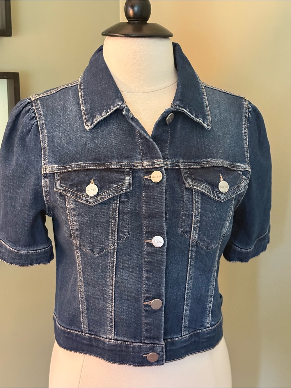 Cropped Indigo Denim Jacket with Puff Short Sleeves /Womens Med. Brand New..